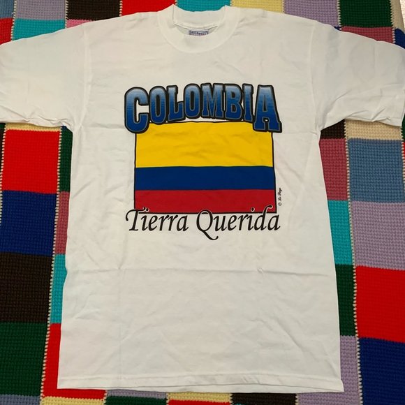 Vintage Columbia Flag Tierra Querida Oversized Tee Primary Colors Travel… - Picture 7 of 12